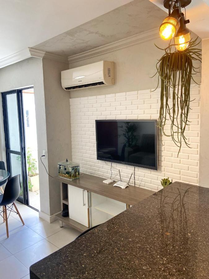 Balneário Camboriú O Melhor Do Centro! Apto 01 Dormitorio Com Garagem E Ar Condicionado מראה חיצוני תמונה